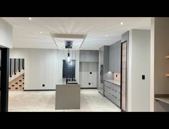 4 BEDROOM HOUSE FOR SALE IN FOUNTAINBROOK ESTATE